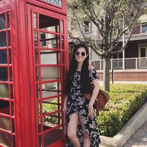 Meet your Posher, Elisa